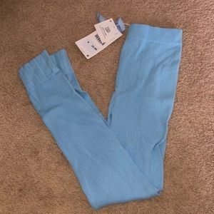 Blue seamless leggings